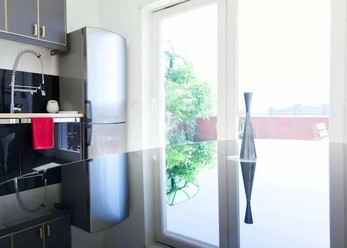 Panoramic Sunset Terrace Attic Apartment *